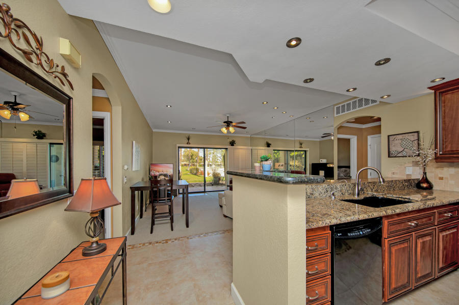 #802 – Beautiful Remodeled 2 Master Suite Condo in Desert Princess –