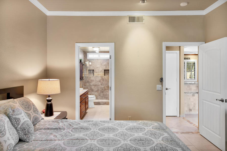 #802 – Beautiful Remodeled 2 Master Suite Condo in Desert Princess –