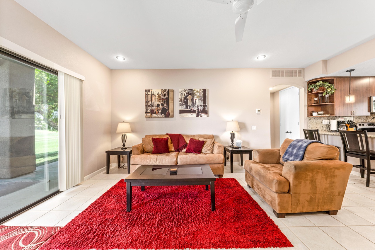 #944 Beautiful 2 Bedroom, 2 Bath Condo with Amazing Views – Available: CALL FOR AVAILABILITY