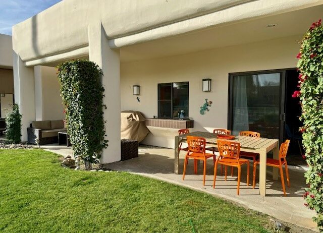 #372 2-Bedroom Condo – PALM SPRINGS MID CENTURY MODERN CONDO – AVAILABLE FOR Jan and April 2025