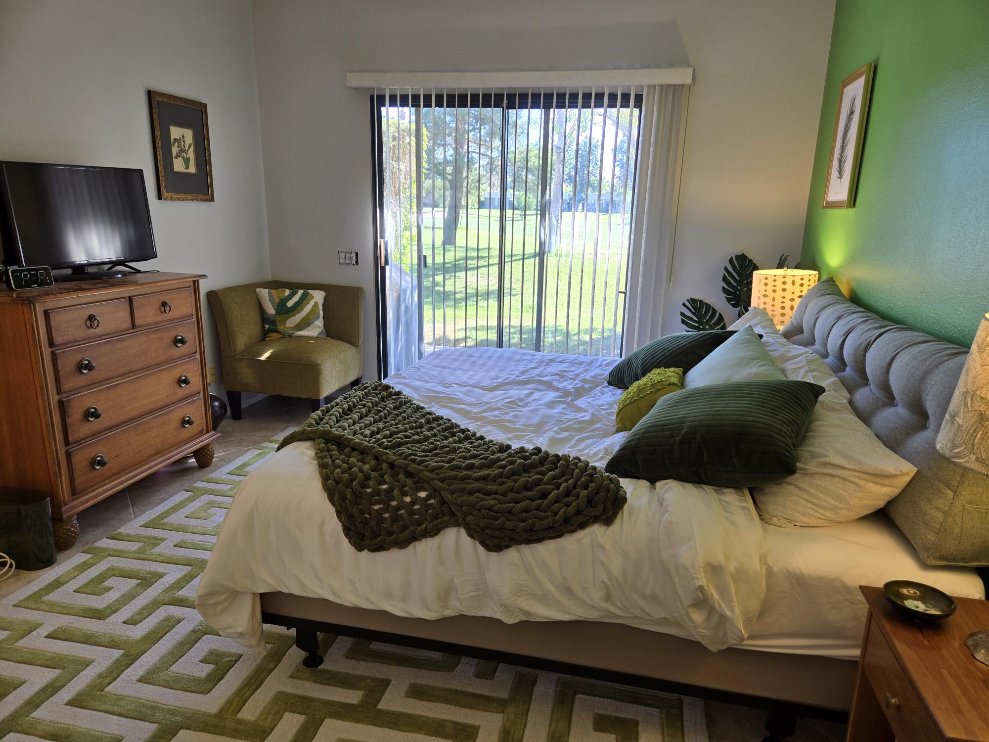 #704 – 2 Master Suite Condo in the Heart of Desert Princess – Available: DEC & FEBRUARY