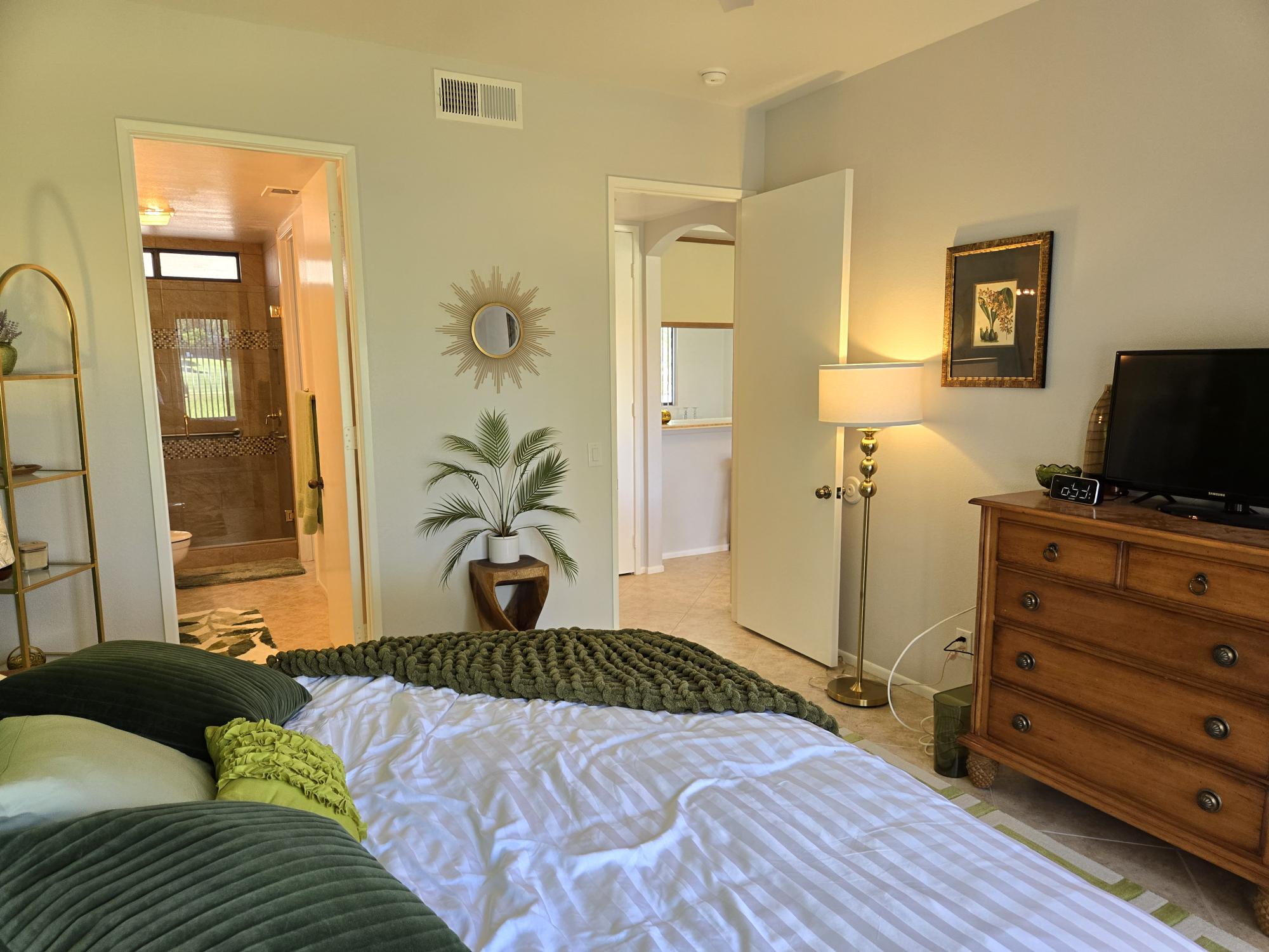 #704 – 2 Master Suite Condo in the Heart of Desert Princess – Available: DEC & FEBRUARY