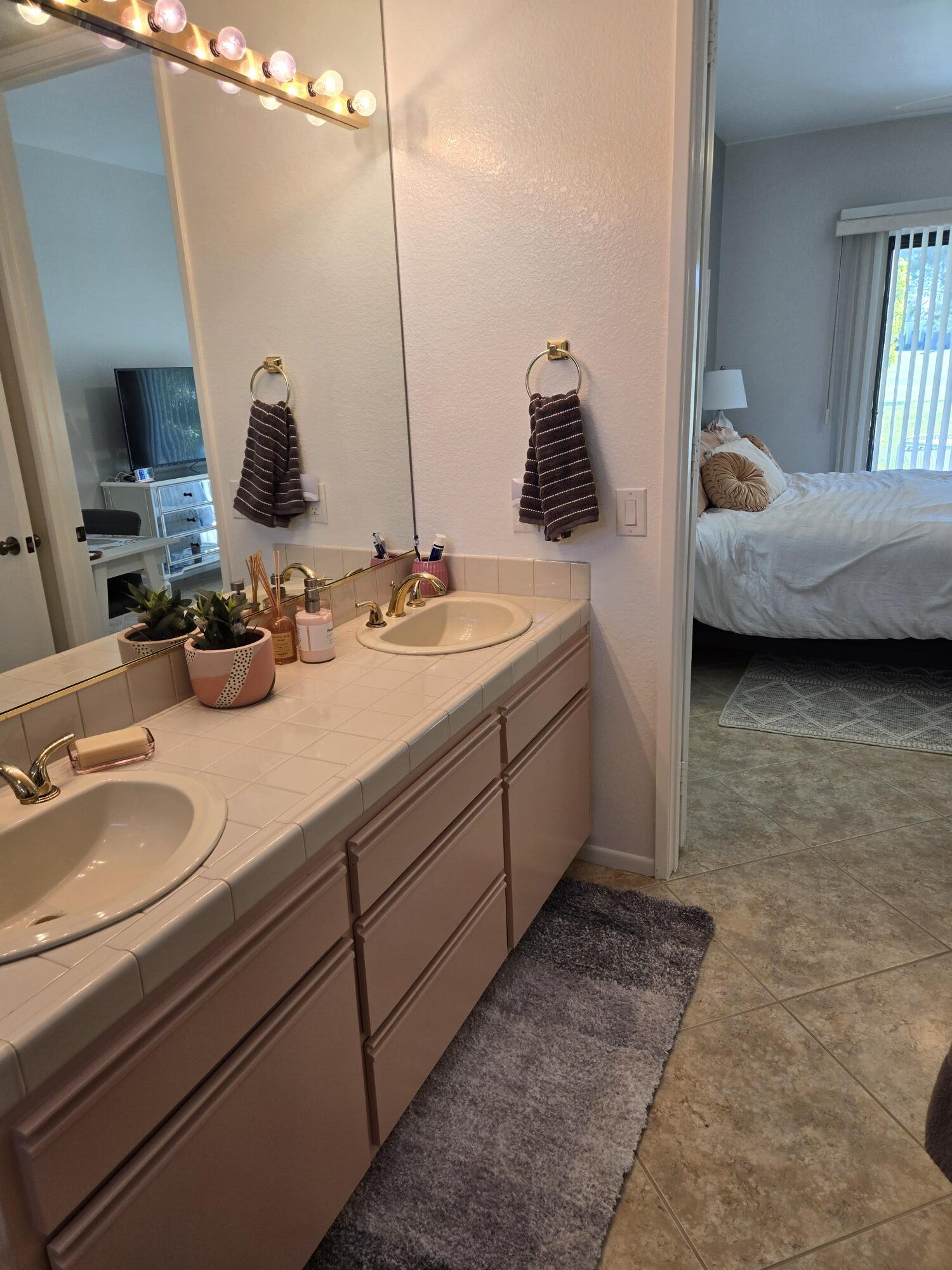 #704 – 2 Master Suite Condo in the Heart of Desert Princess – Available: DEC & FEBRUARY