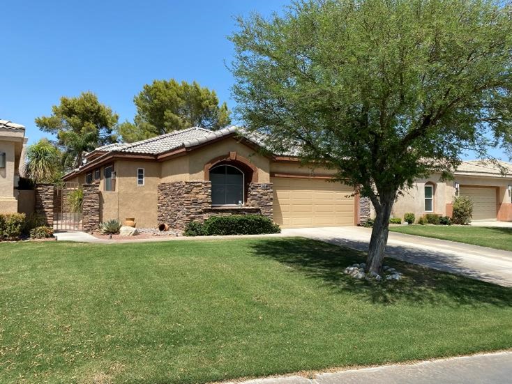 #556 Beautiful Pool Villa with 2 Bedrooms and Den, Family Room Available JANUARY 2025