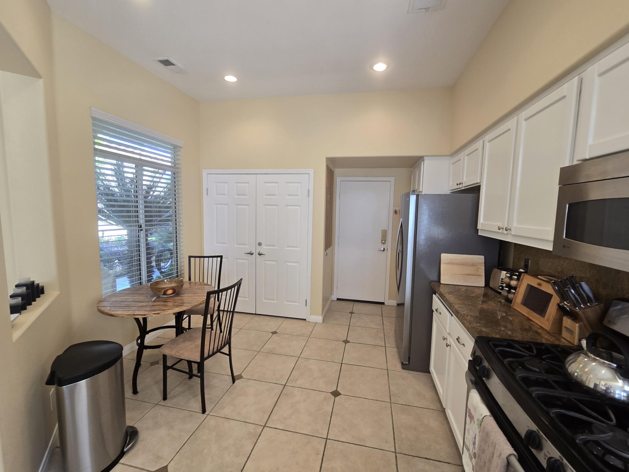 #872 – 2 BEDROOM POOL/SPA VILLA – BEAUTIFUL VIEWS – PARADISE! – AVAILABLE NOV- JAN AND MARCH & APRIL 2026 – Reduced monthly price!