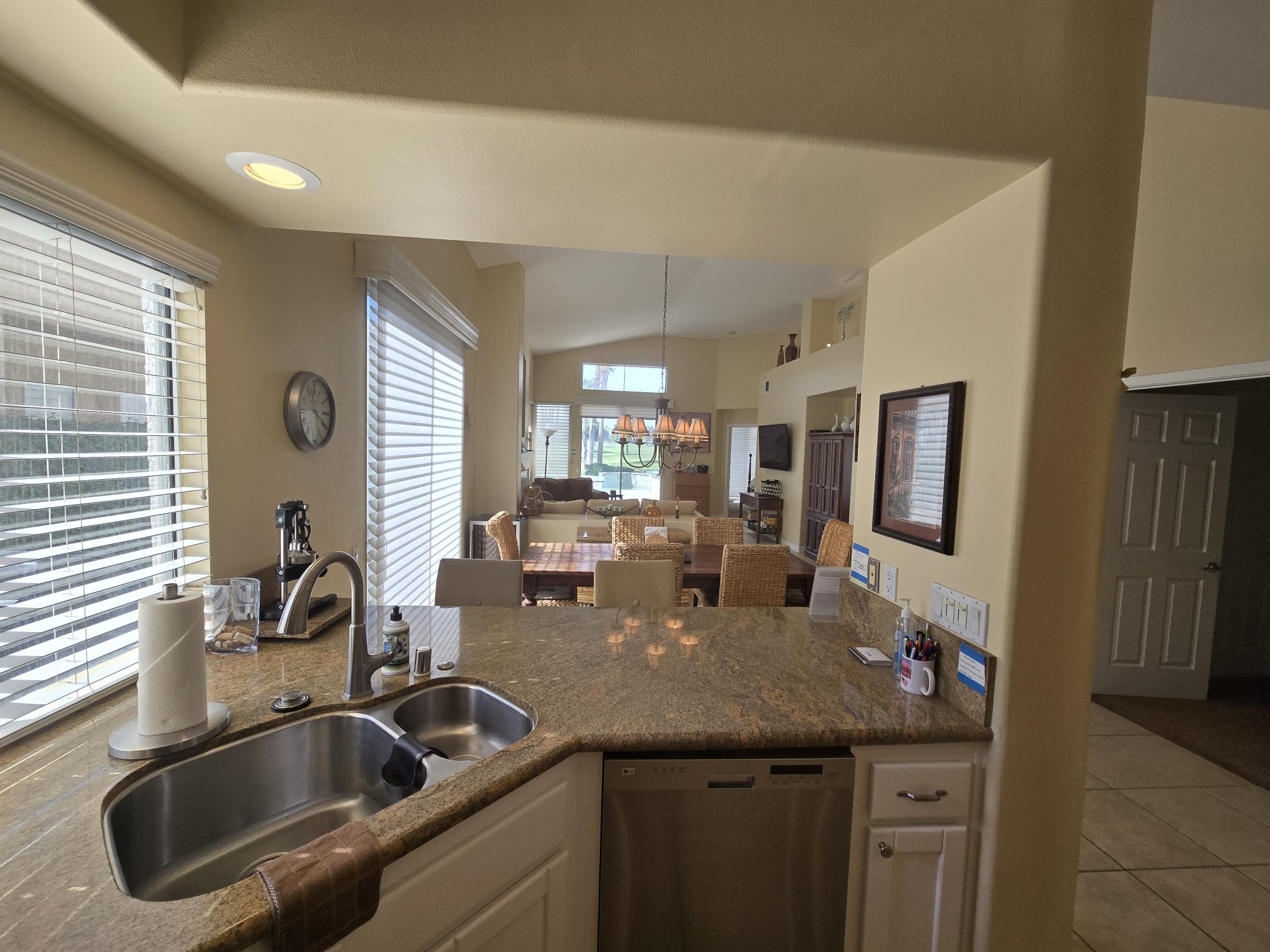 #872 – 2 BEDROOM POOL/SPA VILLA – BEAUTIFUL VIEWS – PARADISE! – AVAILABLE NOV- JAN AND MARCH & APRIL 2026 – Reduced monthly price!