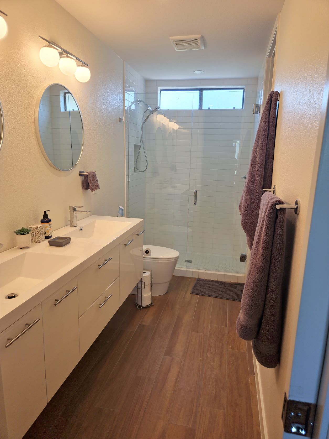 #175 – 3 Bedroom Gorgeous Condo with Southwest facing views – Available April 2026