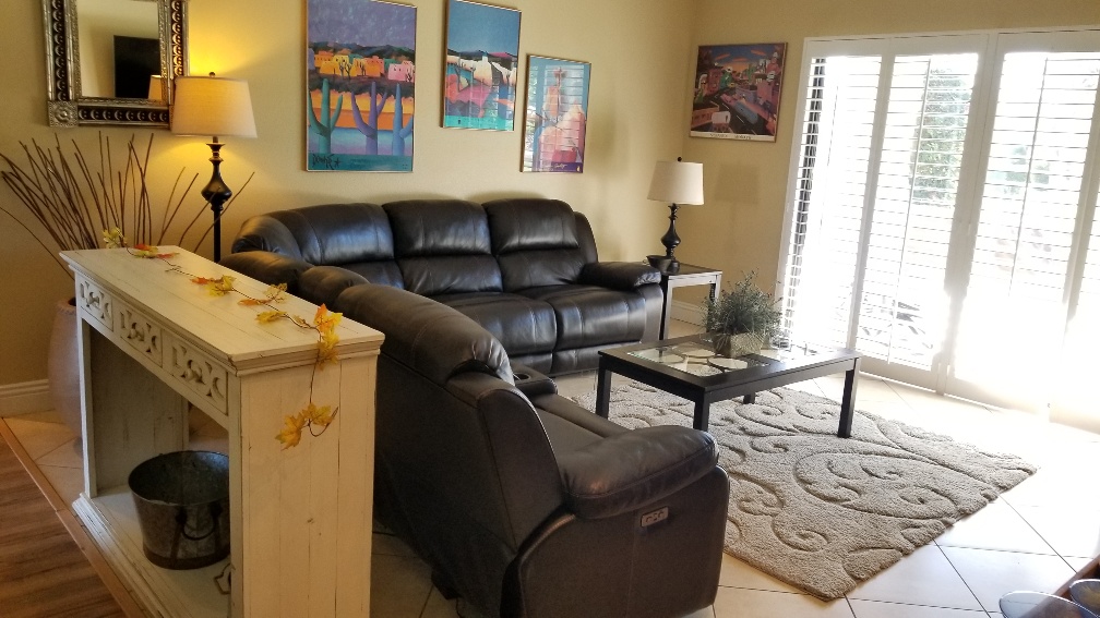 #577 – 3 BEDROOM CONDO WITH WEST FACING VIEWS – END UNIT – AVAILABLE:  DEC & JANUARY, APRIL