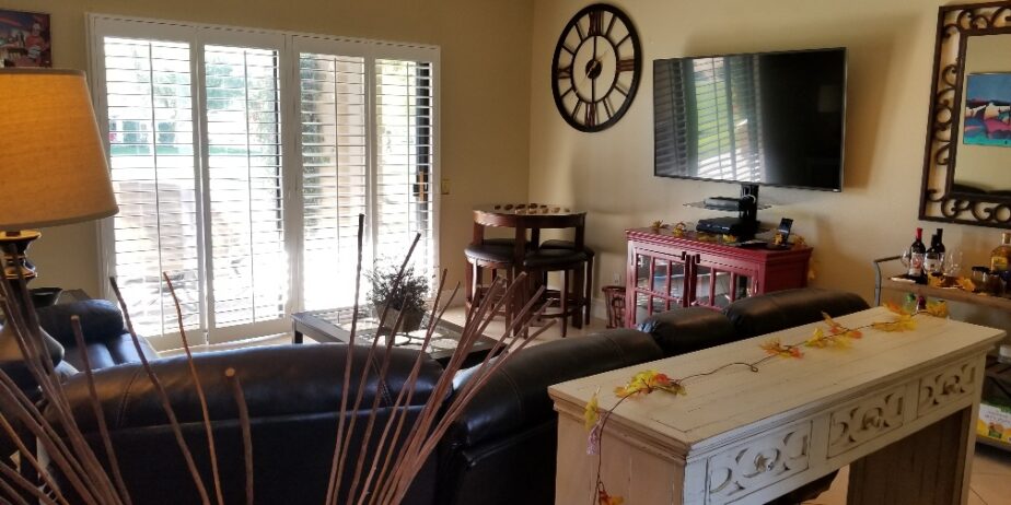 #577 – 3 BEDROOM CONDO WITH WEST FACING VIEWS – END UNIT – AVAILABLE:  NOV – DEC, 2025 and JAN -MAY, 2026