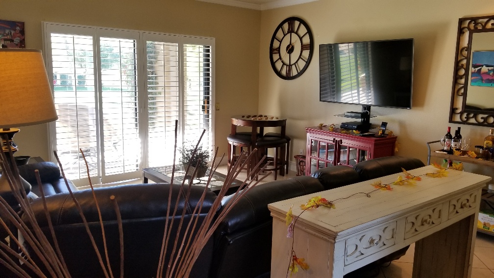 #577 – 3 BEDROOM CONDO WITH WEST FACING VIEWS – END UNIT – AVAILABLE:  DEC & JANUARY, APRIL