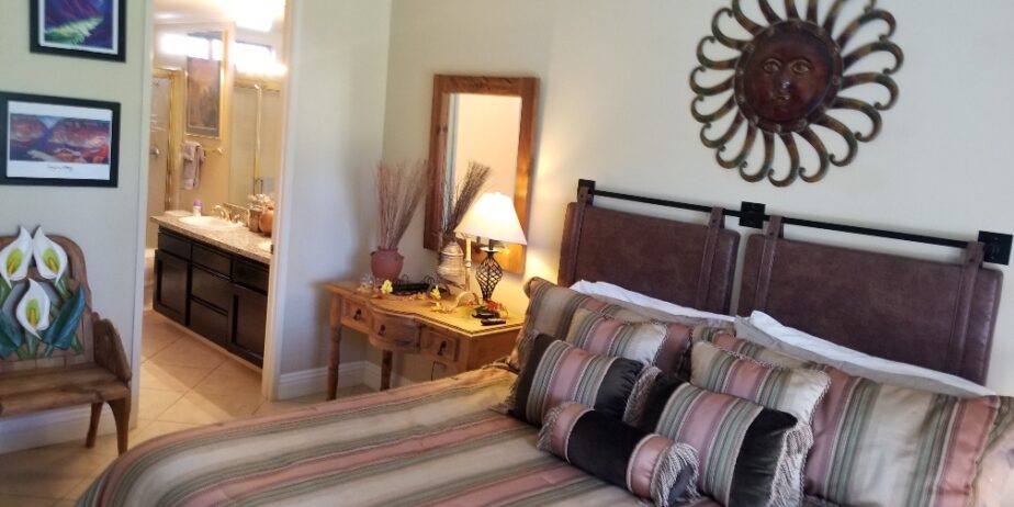 #577 – 3 BEDROOM CONDO WITH WEST FACING VIEWS – END UNIT – AVAILABLE:  NOV – DEC, 2025 and JAN -MAY, 2026