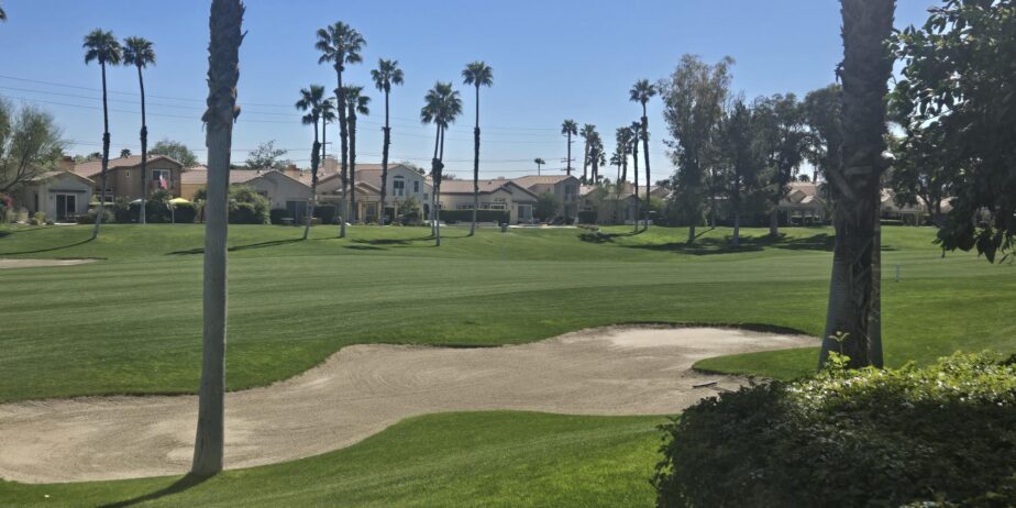 #672 – 2 Bed, 2 Bath Villa, 2-Car Garage – Views to Vista 2 Fairway & Hills  – Available Nov – Feb and April 2026 – AMAZING RENTAL PRICE!