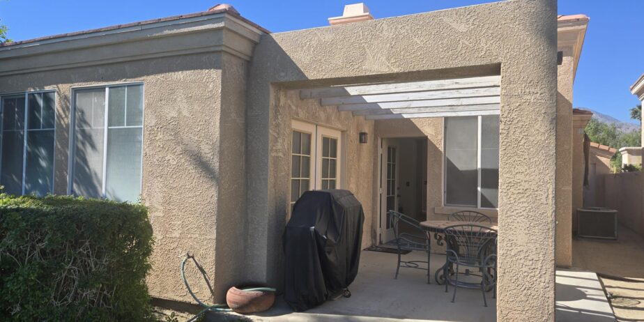#672 – 2 Bed, 2 Bath Villa, 2-Car Garage – Views to Vista 2 Fairway & Hills  – Available Nov – Feb and April 2026 – AMAZING RENTAL PRICE!