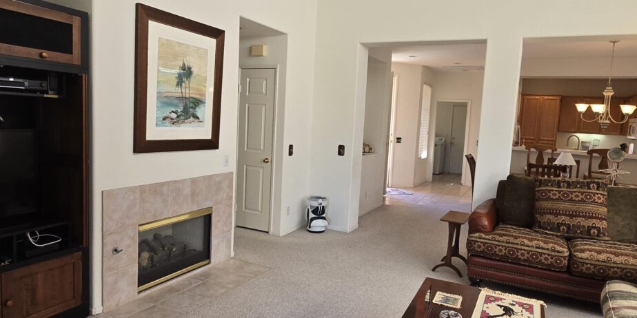 #672 – 2 Bed, 2 Bath Villa, 2-Car Garage – Views to Vista 2 Fairway & Hills  – Available Nov – Feb and April 2026 – AMAZING RENTAL PRICE!