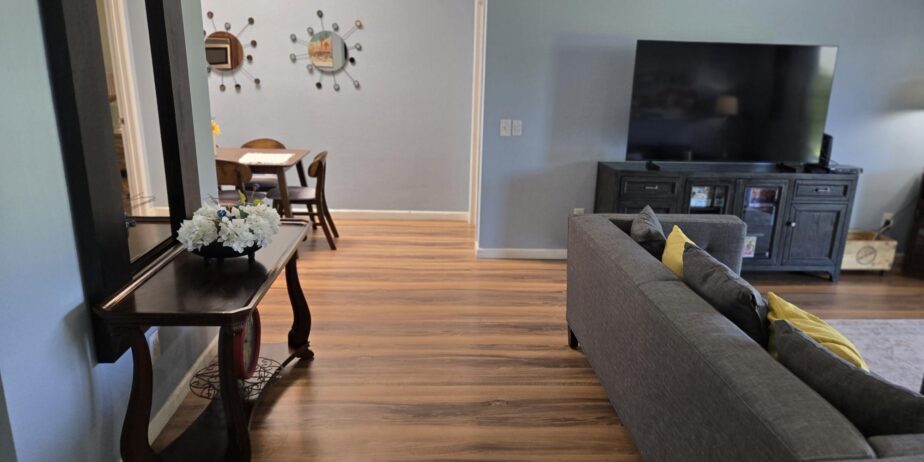 #019 – UPDATED AND BEAUTIFUL 2 BEDROOM CONDO – AVAILABLE: NOV& DEC 2025 – JANUARY AND APRIL 2026 – PET FRIENDLY