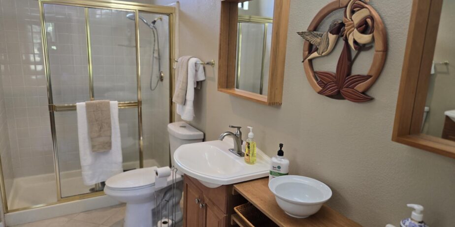 #019 – UPDATED AND BEAUTIFUL 2 BEDROOM CONDO – AVAILABLE: NOV& DEC 2025 – JANUARY AND APRIL 2026 – PET FRIENDLY