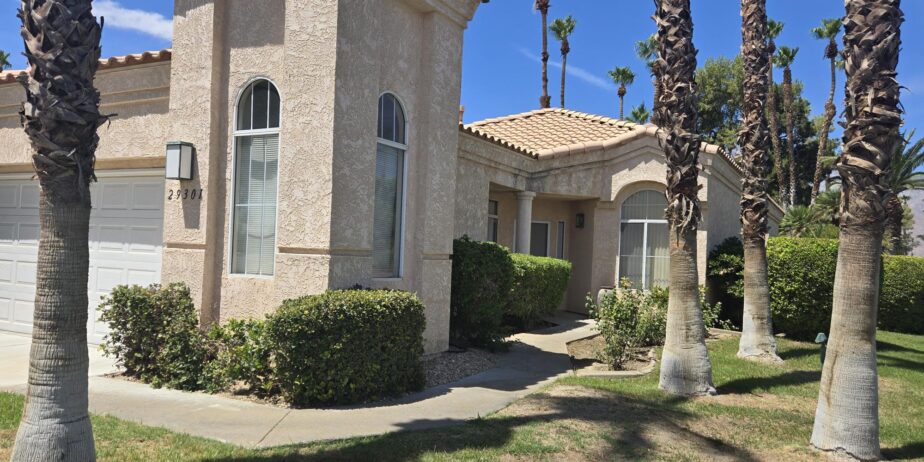 #301 REMODELED 2 BEDROOM, 2 BATH VILLA – WEST FACING VIEWS TO MOUNTAIN – AVAILABLE FOR 2025-26 SEASON