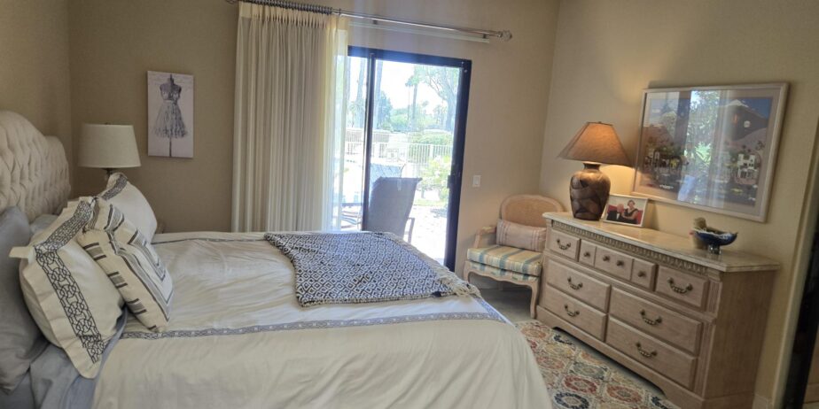 #638T JUST ADDED!   UPDATED 2 Bedroom CONDO ON POOL!  AVAILABLE DEC – FEBRUARY