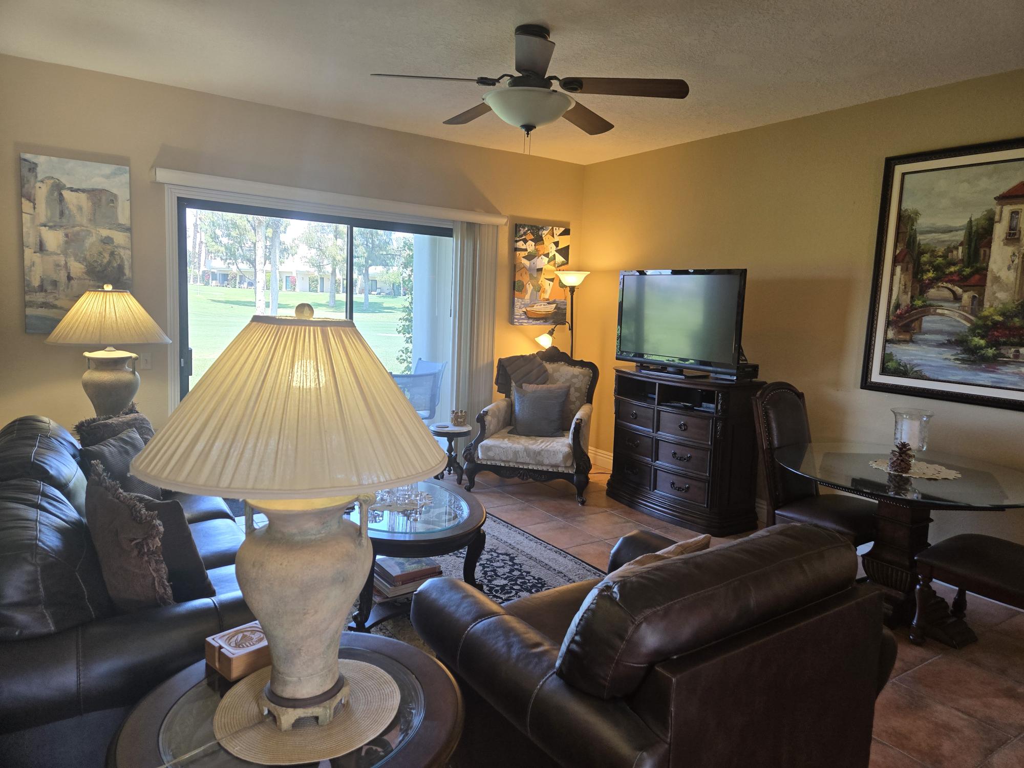 #368 – 2 Bedroom En-suite Condo,  Available:  Dec-February – Reduced:  $4,100 per month