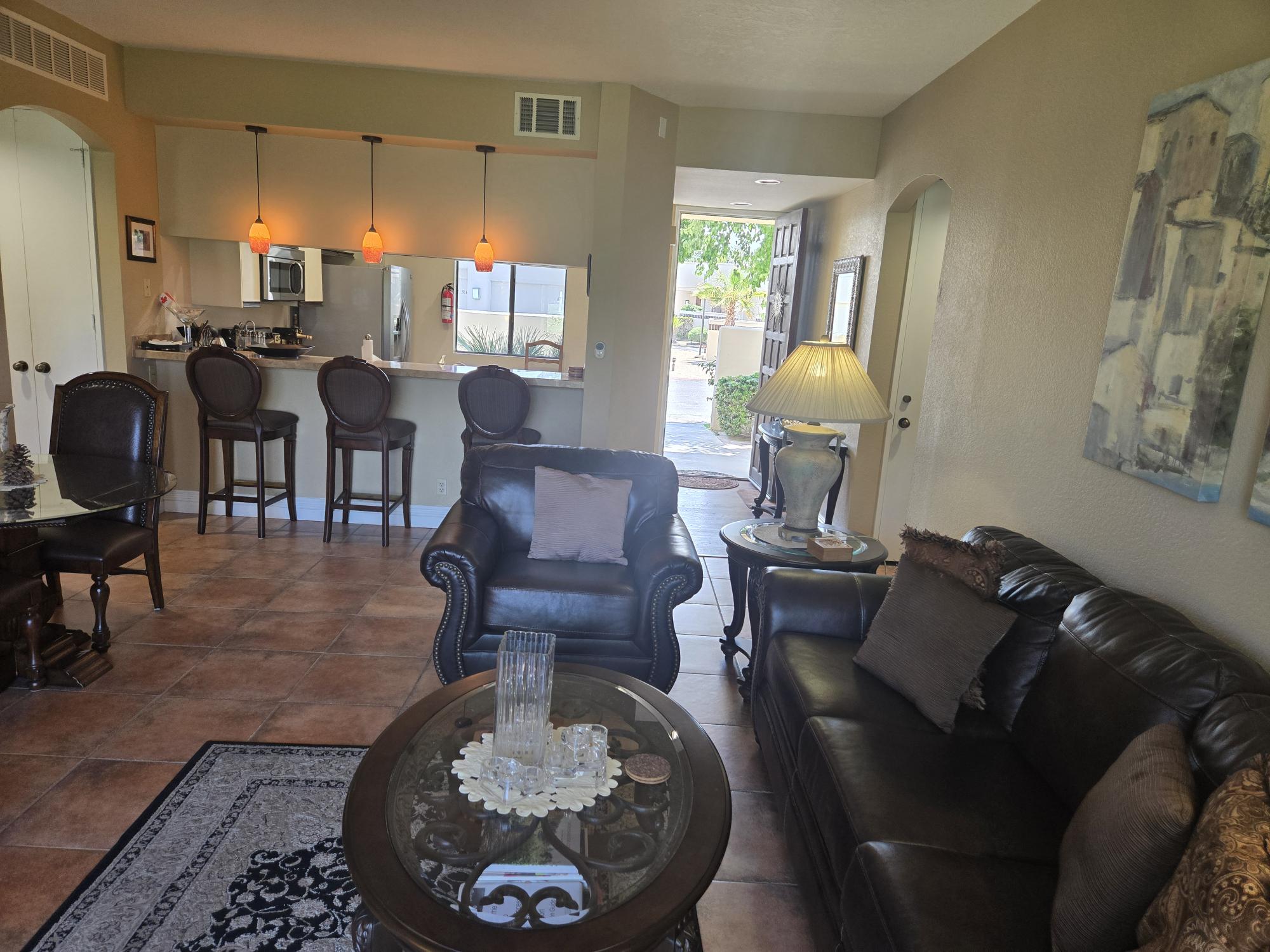 #368 – 2 Bedroom En-suite Condo,  Available:  Dec-February – Reduced:  $4,100 per month