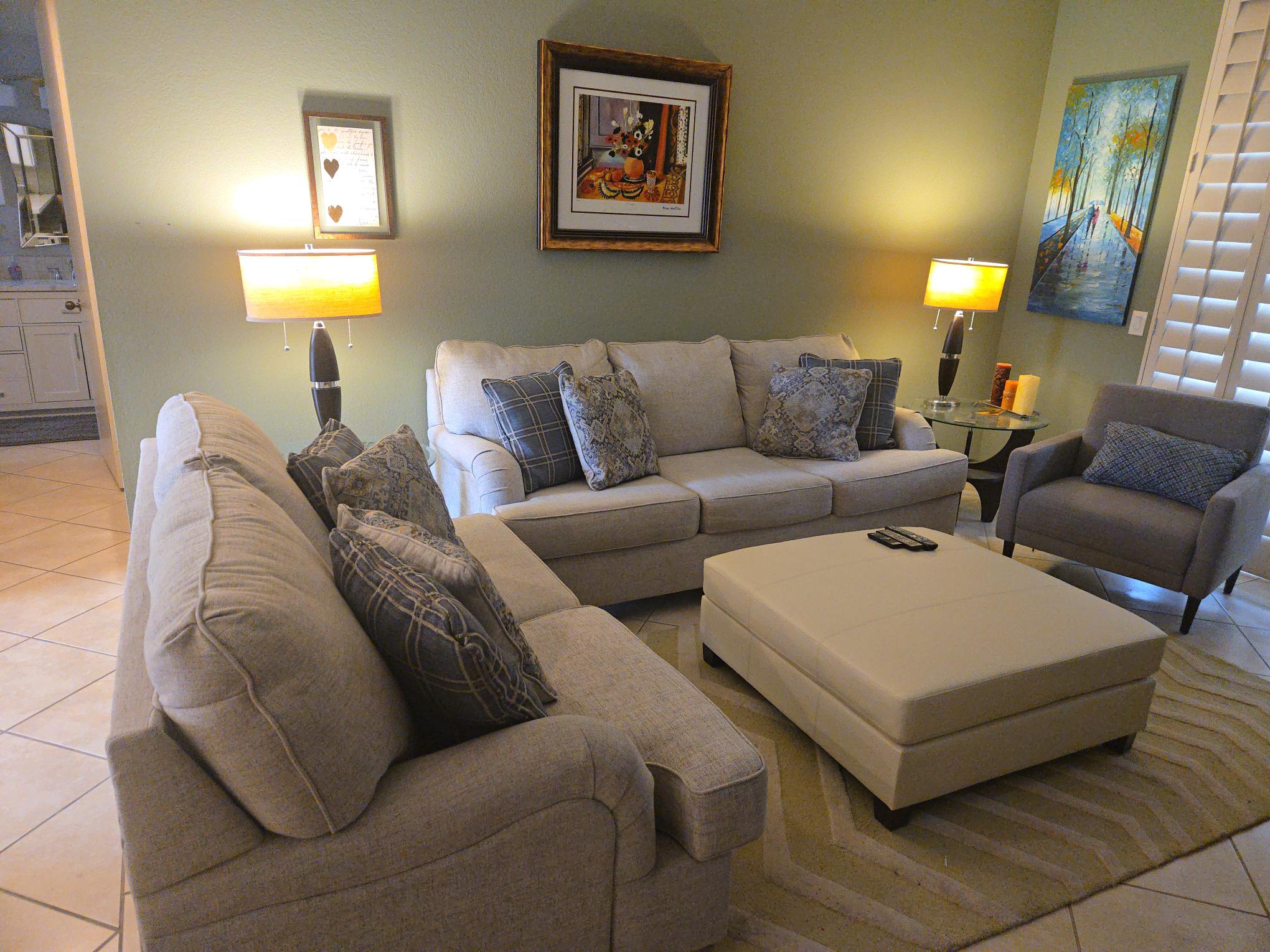 #857 – Remodeled 2 Master Suite Condo in Desert Princess – AVAILABLE: