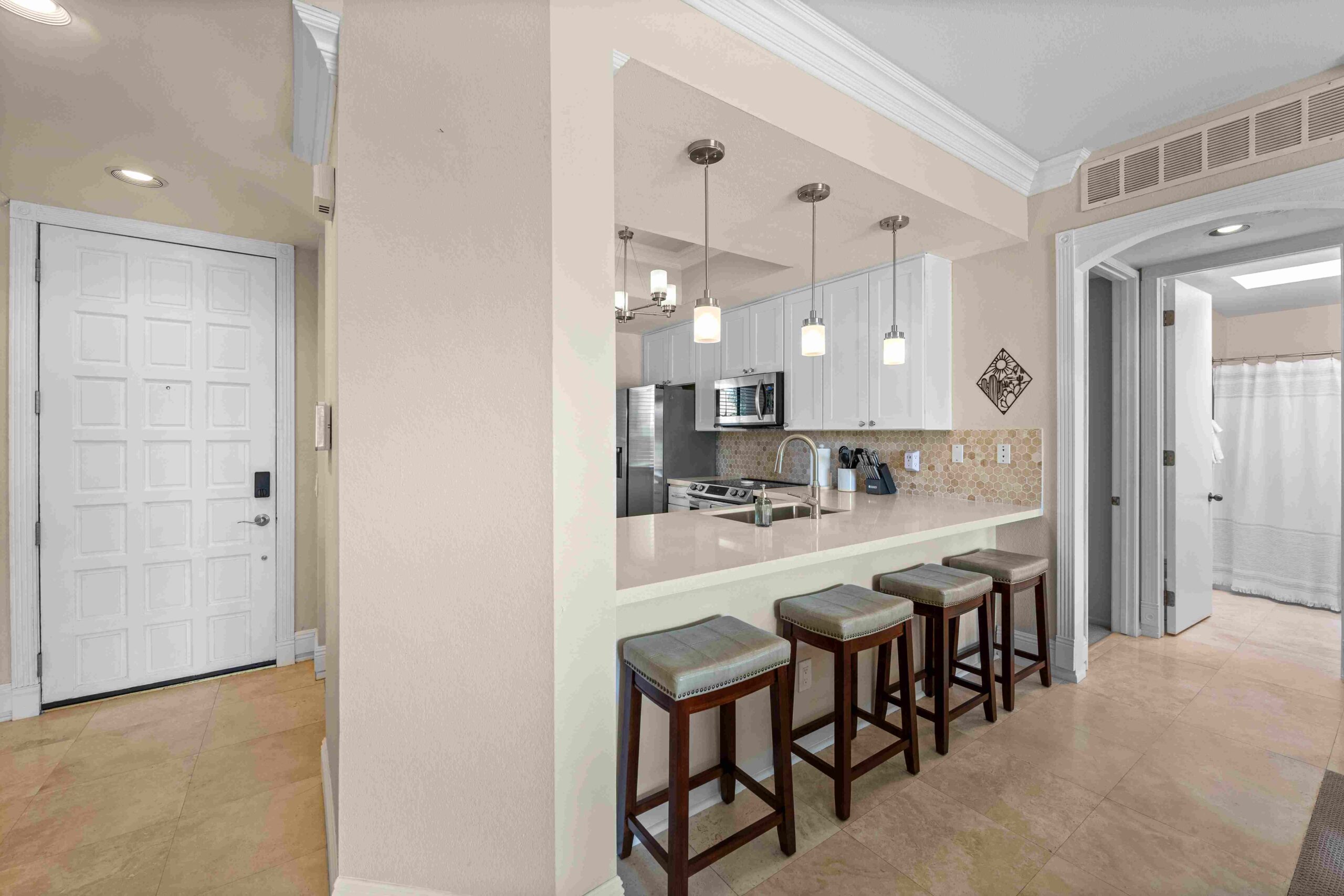 #288 – GORGEOUS 3 BEDROOM – STEPS TO SIDE POOL – AVAILABLE:  APRIL 2026