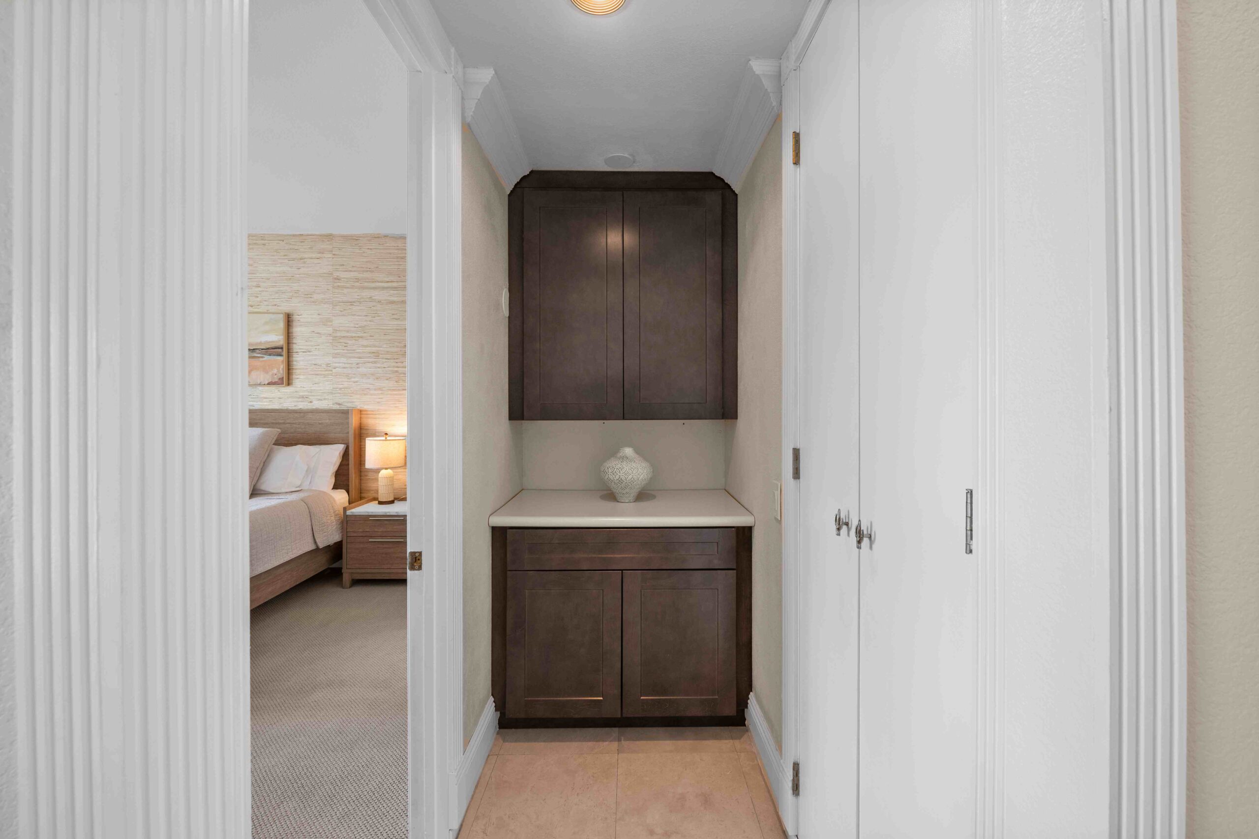 #288 – GORGEOUS 3 BEDROOM – STEPS TO SIDE POOL – AVAILABLE:  APRIL 2026