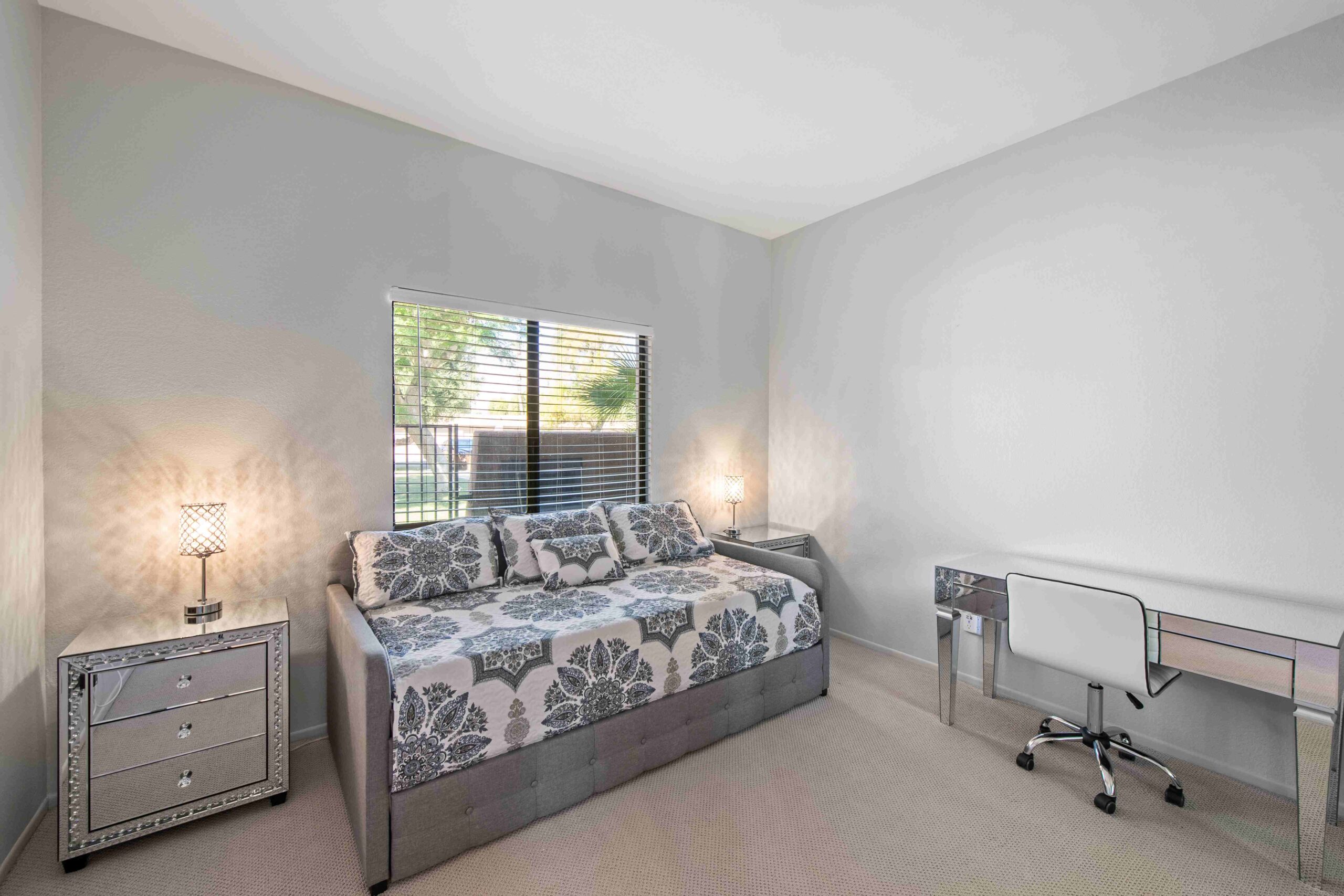 #288 – GORGEOUS 3 BEDROOM – STEPS TO SIDE POOL – AVAILABLE:  APRIL 2026