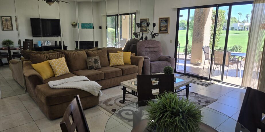 #484 – 2 Bedroom Updated Condo with view and great patio – AVAILABLE NOV THROUGH APRIL