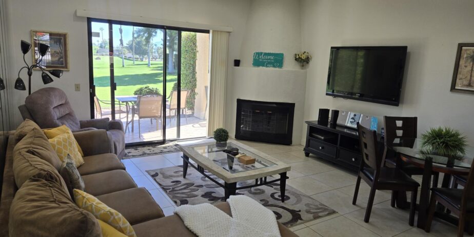 #484 – 2 Bedroom Updated Condo with view and great patio – AVAILABLE NOV THROUGH APRIL