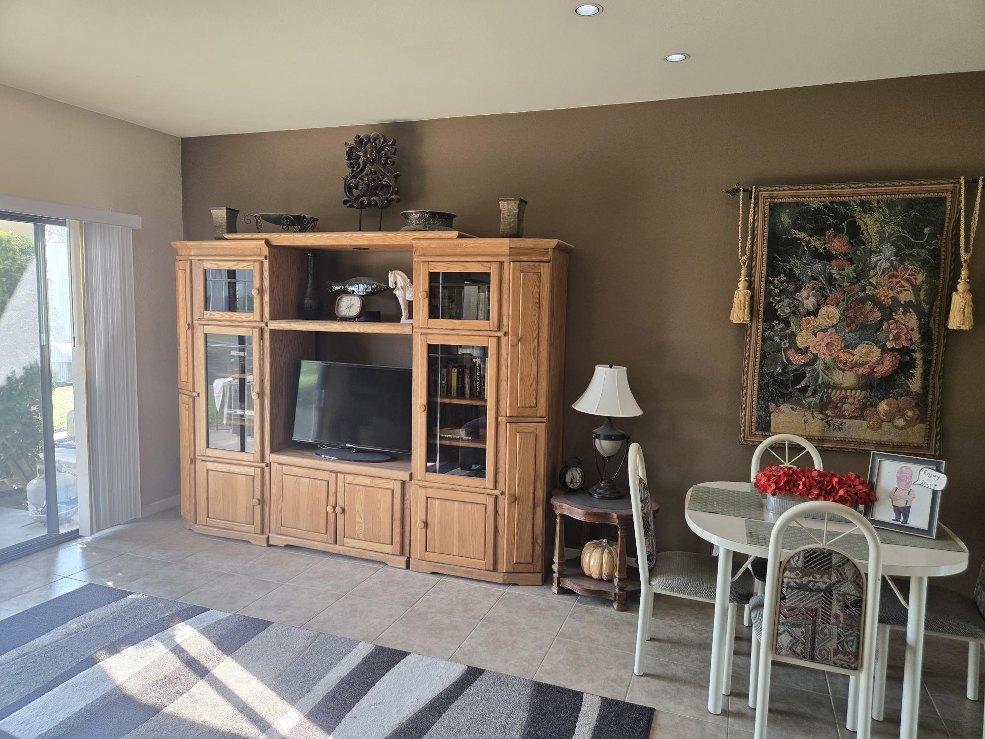 #216 – ONE BEDROOM, 2 FULL BATH CONDO – AVAILABLE FOR SEASON!