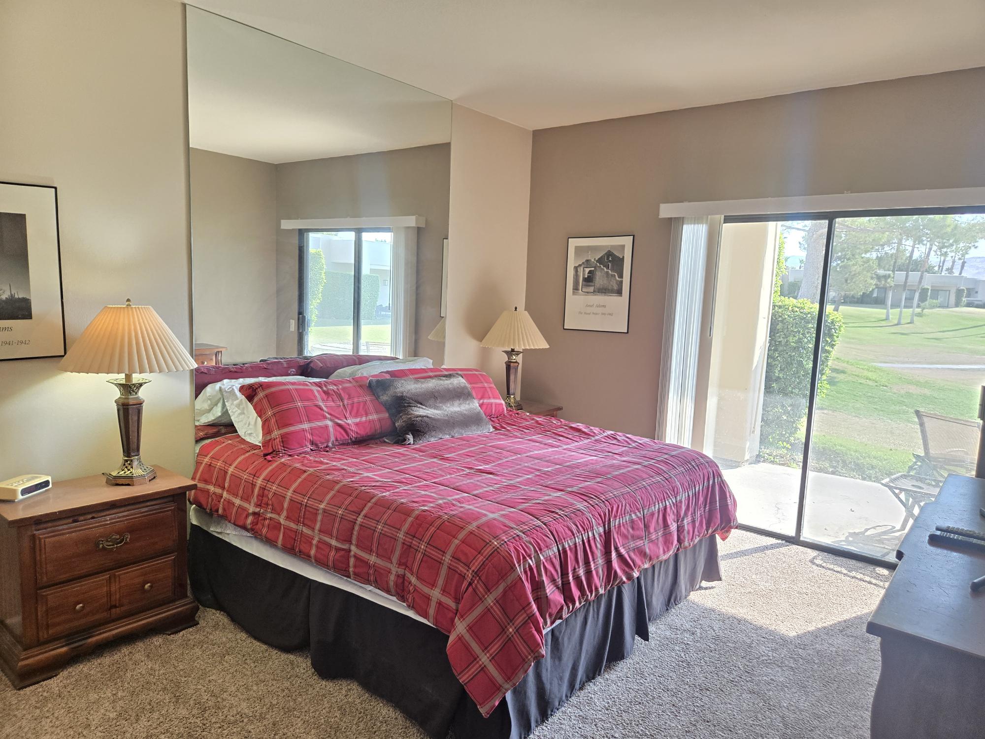 #216 – ONE BEDROOM, 2 FULL BATH CONDO – AVAILABLE FOR SEASON!