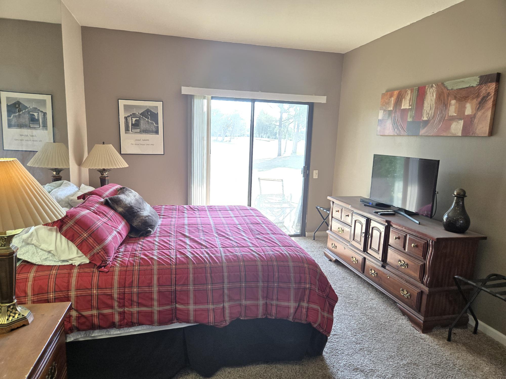 #216 – ONE BEDROOM, 2 FULL BATH CONDO – AVAILABLE FOR SEASON!
