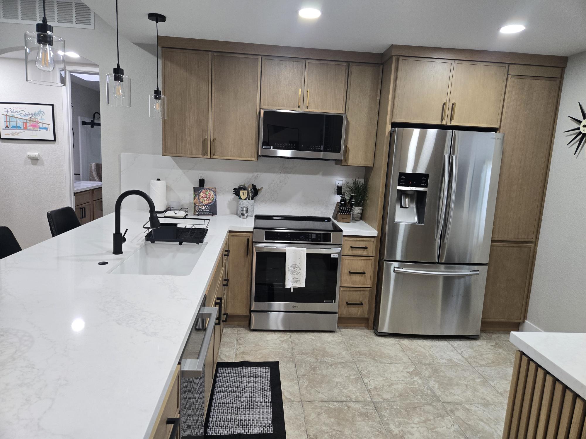 #727 – AMAZING REMODEL – 3-BEDROOM, 2-BATH CONDO WITH OUTSTANDING VIEWS – AVAILABLE MAY – DEC 2026