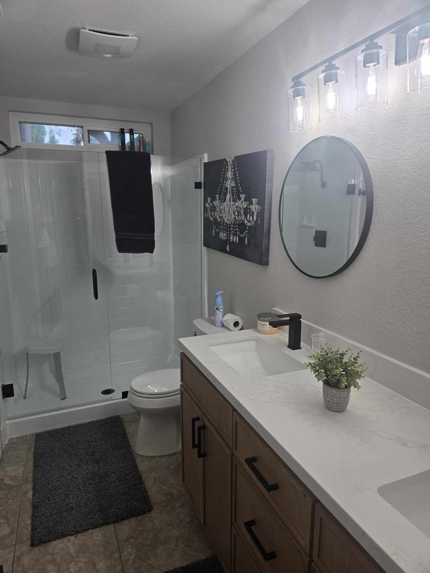 #727 – AMAZING REMODEL – 3-BEDROOM, 2-BATH CONDO WITH OUTSTANDING VIEWS – AVAILABLE MAY – DEC 2026