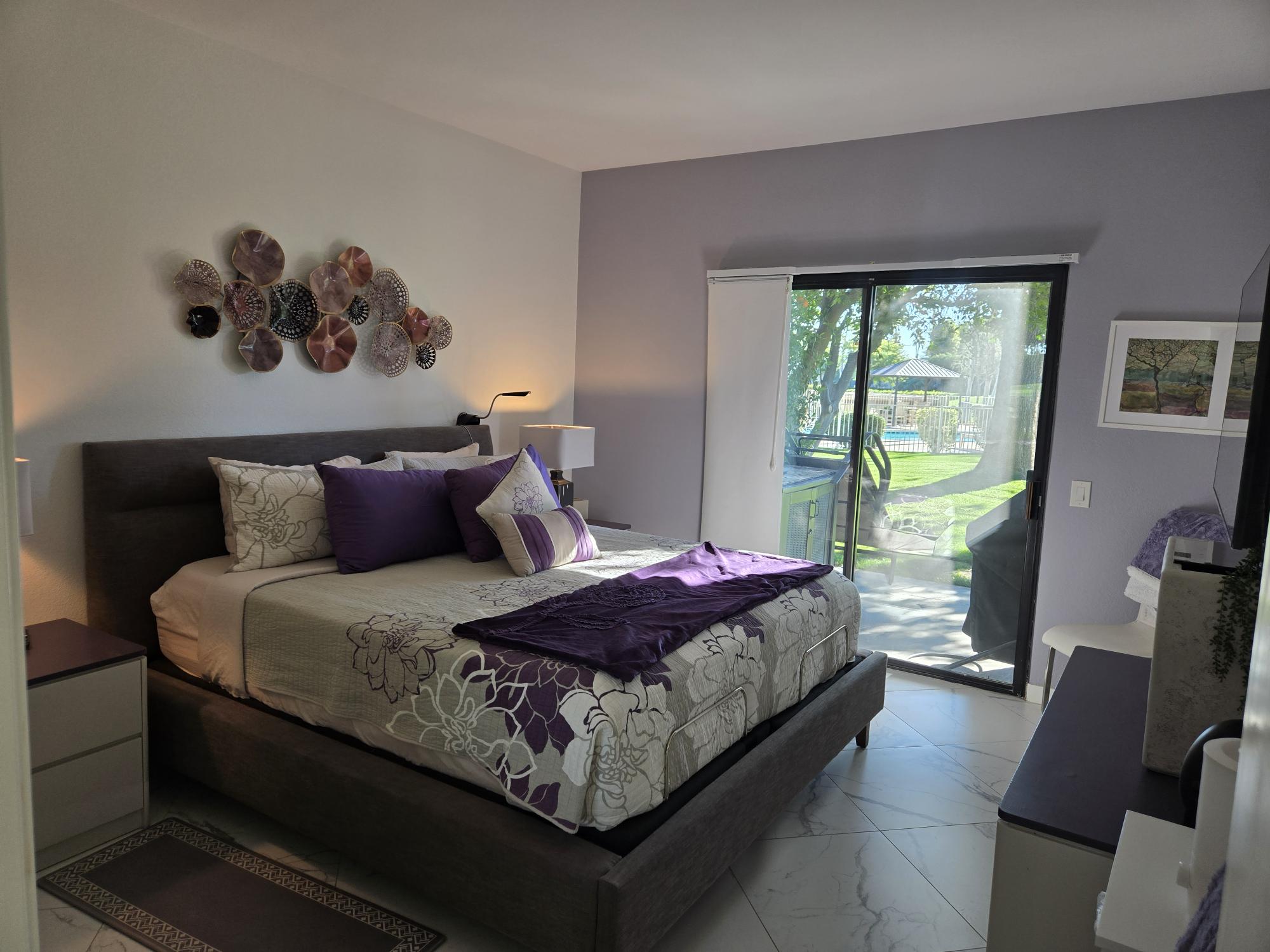 #856 – Pristine 2 Master Suite Condo –