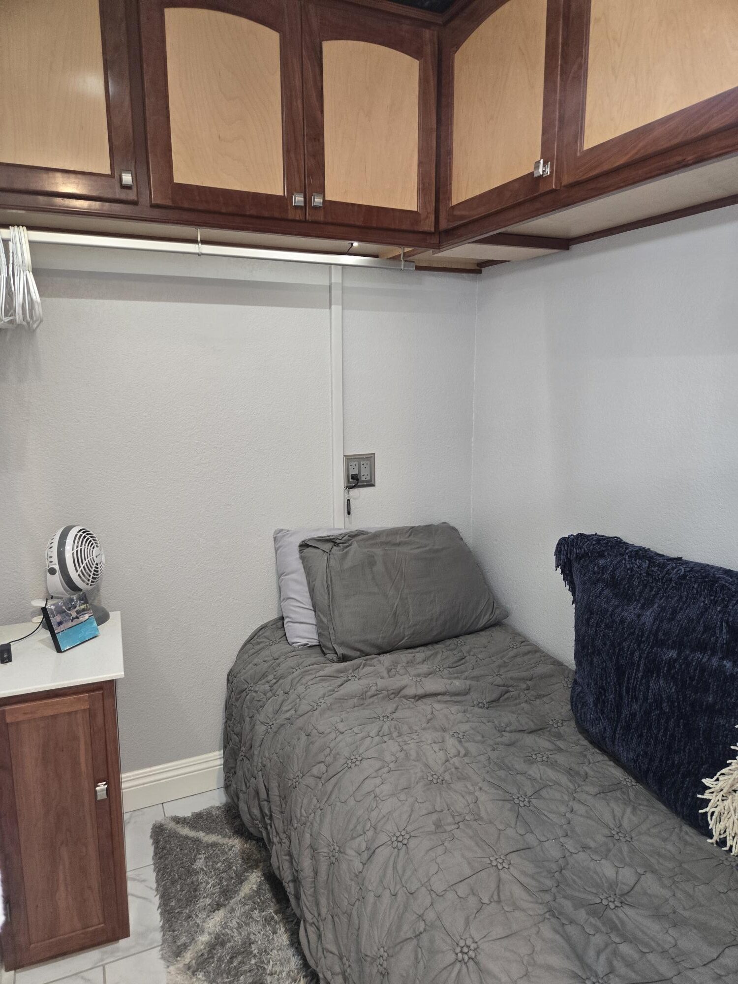 #211EP – STUNNING 2 BEDROOM CONDO!  GORGEOUS IS THE ONLY WORD TO DESCRIBE. – AVAILABLE:  NOV-APRIL 2027