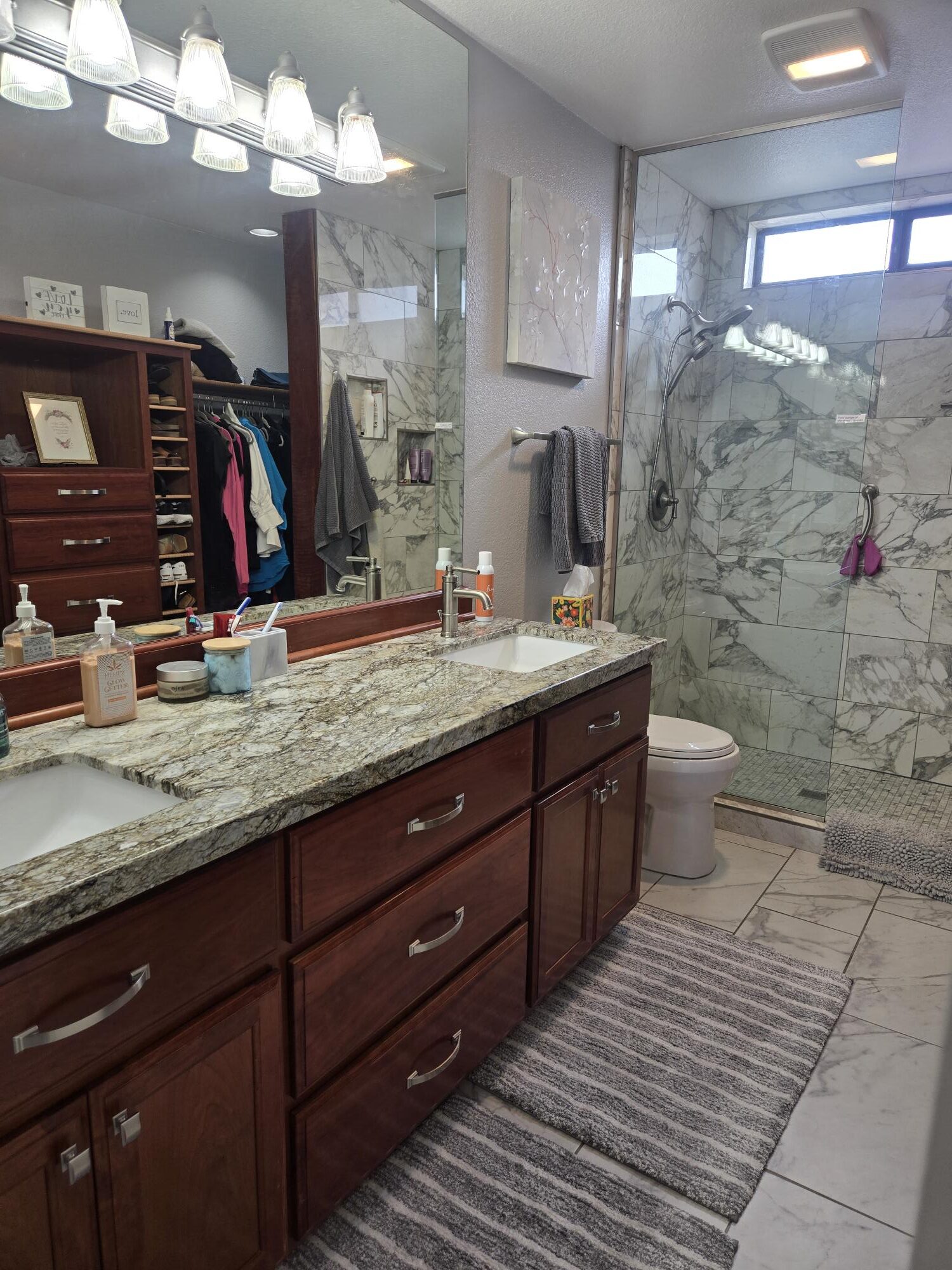 #211EP – STUNNING 2 BEDROOM CONDO!  GORGEOUS IS THE ONLY WORD TO DESCRIBE. – AVAILABLE:  NOV-APRIL 2027