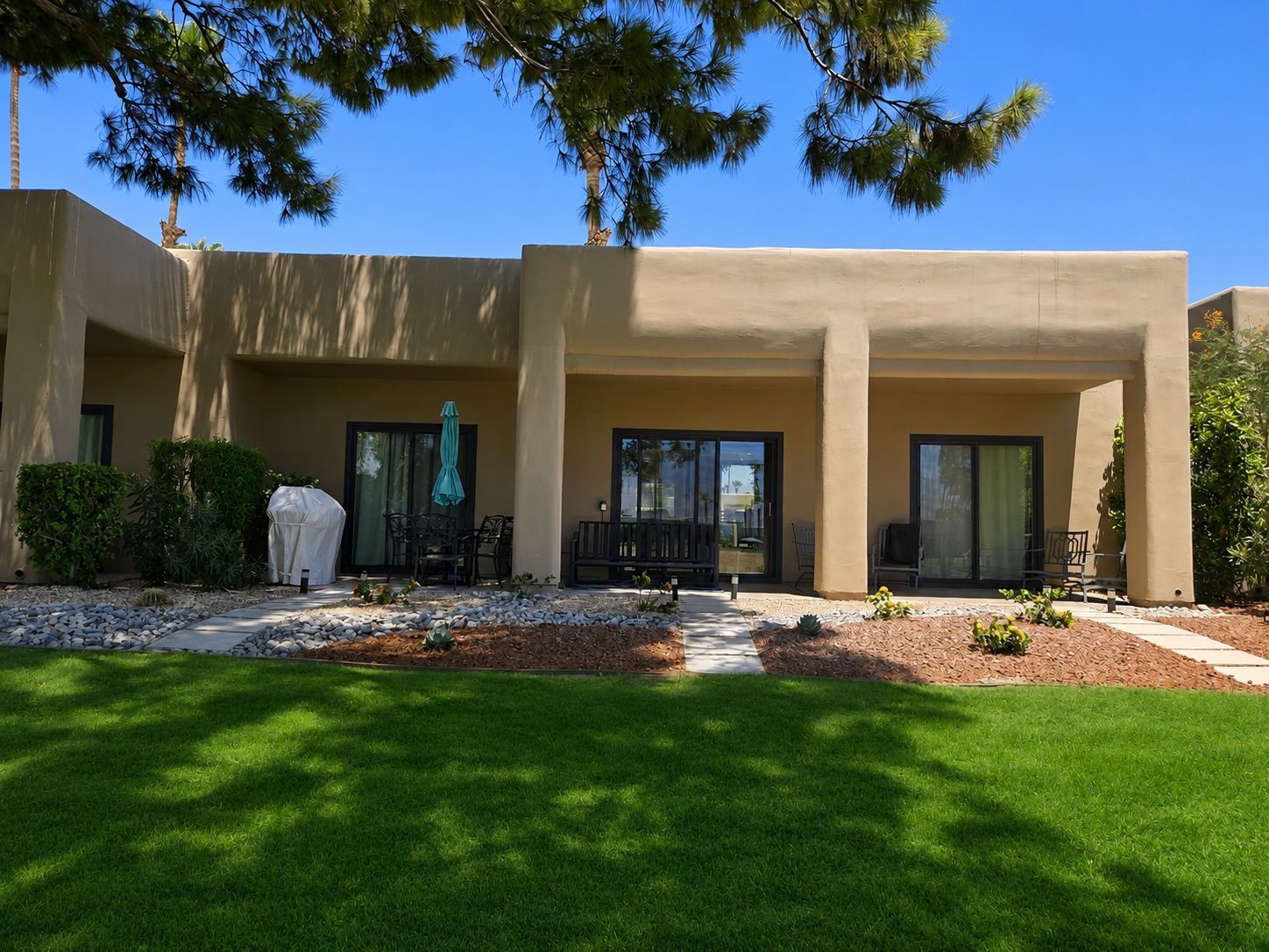 #259 – 2 MASTER STUTE CONDO – REMODELED WITH SOUTH VIEWS OF MOUNTAINS AND FAIRWAY – 417 AVAILABLE NOV-DEC AND FEB-MARCH