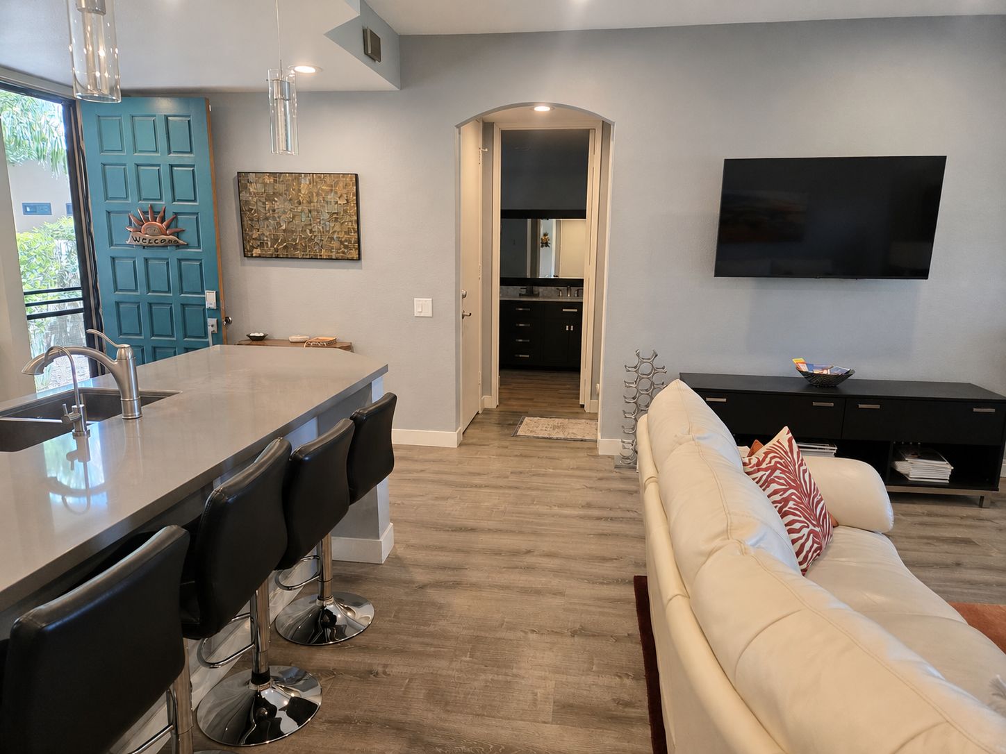 #259 – 2 MASTER STUTE CONDO – REMODELED WITH SOUTH VIEWS OF MOUNTAINS AND FAIRWAY – 417 AVAILABLE NOV-DEC AND FEB-MARCH