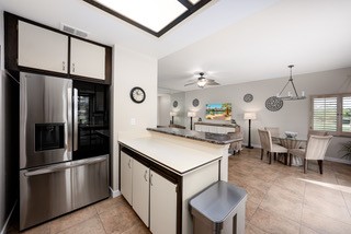 #764 2-Bedroom Condo with AMAZING South Views – Available:  Nov-Jan and April