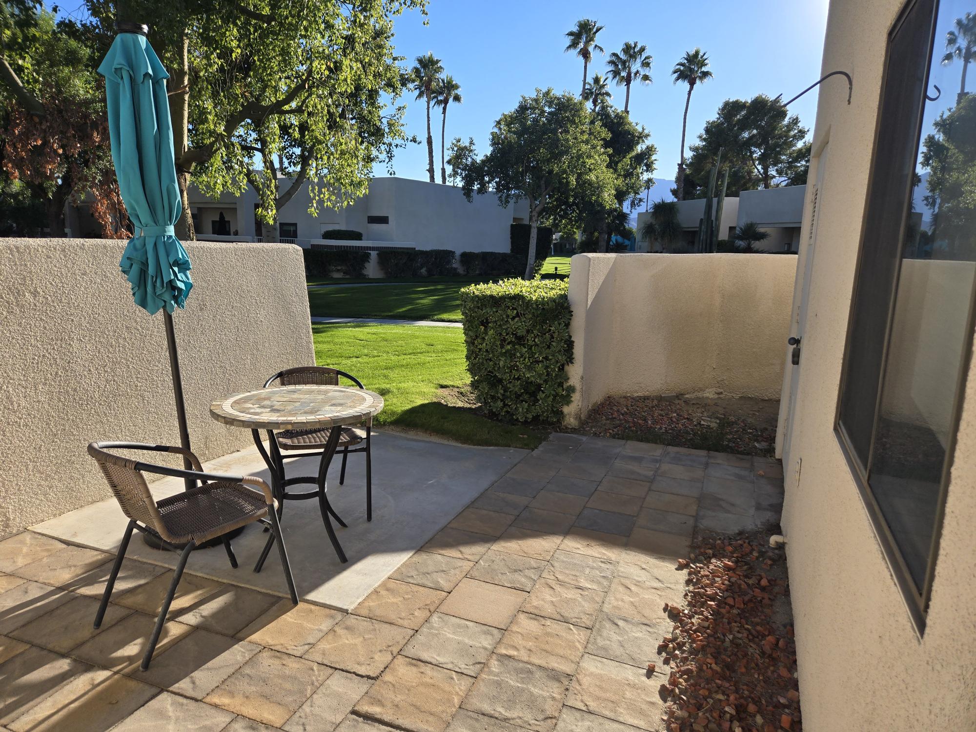 #923 – 3 BEDROOM, 2 BATH UPDATED CONDO WITH FANTASTIC VIEWS!  AVAILABLE JANUARY 2027 – PET FRIENDLY