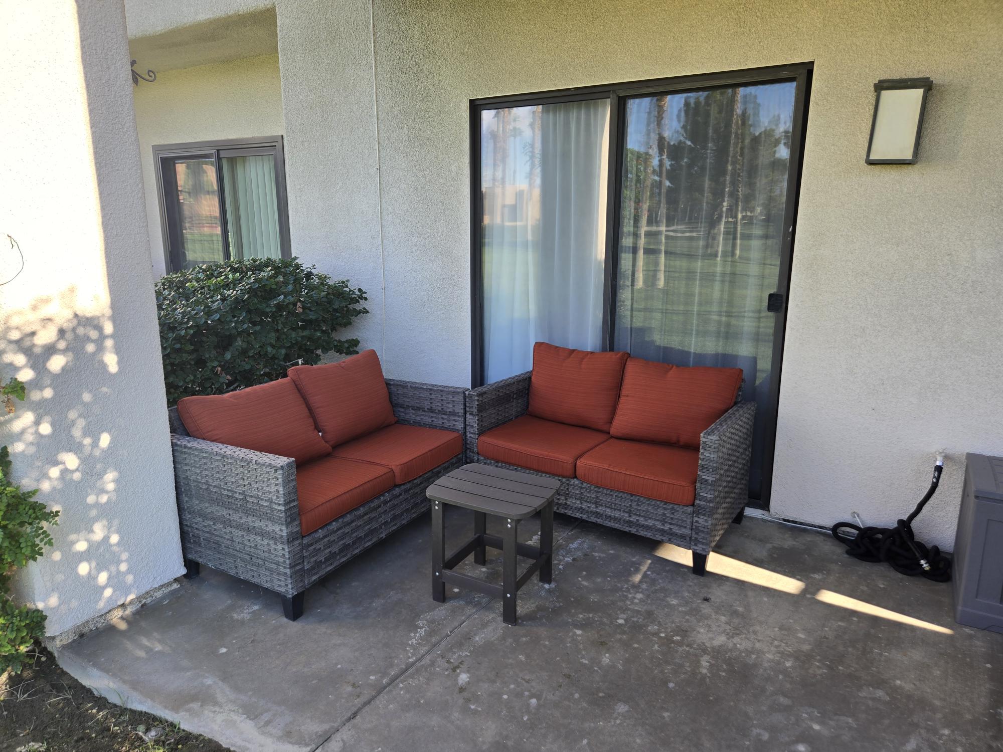 #923 – 3 BEDROOM, 2 BATH UPDATED CONDO WITH FANTASTIC VIEWS!  AVAILABLE JANUARY 2027 – PET FRIENDLY