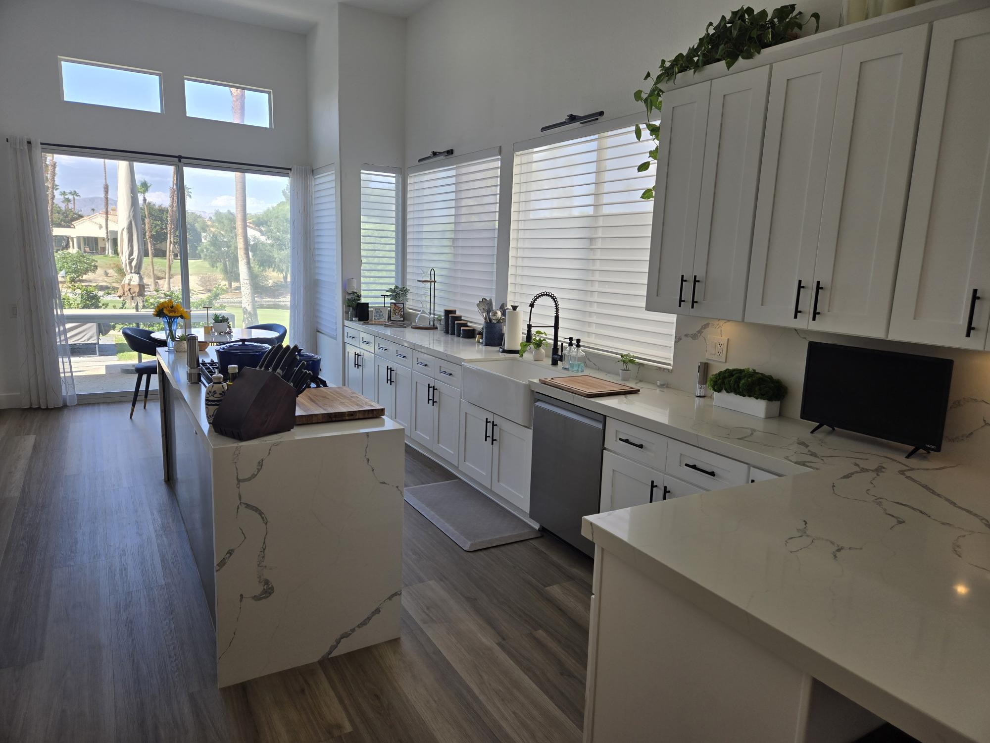 #750 – STUNNING EXECUTIVE VILLA RENTAL – 3 BEDS – 3 BATHS – EVERYTHING NEW!  AVAILABLE:  NOV-MARCH – PET FRIENDLY