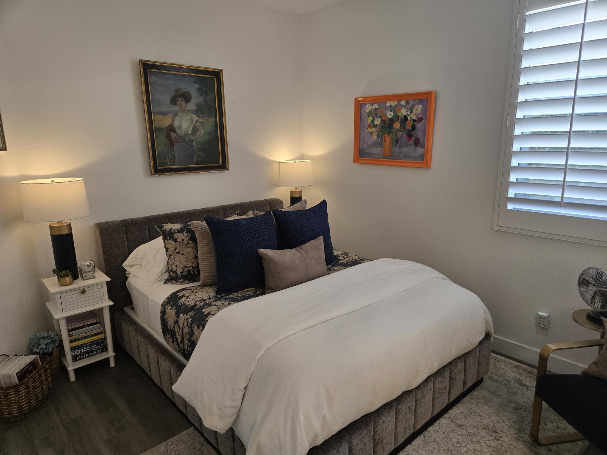 #750 – STUNNING EXECUTIVE VILLA RENTAL – 3 BEDS – 3 BATHS – EVERYTHING NEW!  AVAILABLE:  NOV-MARCH – PET FRIENDLY