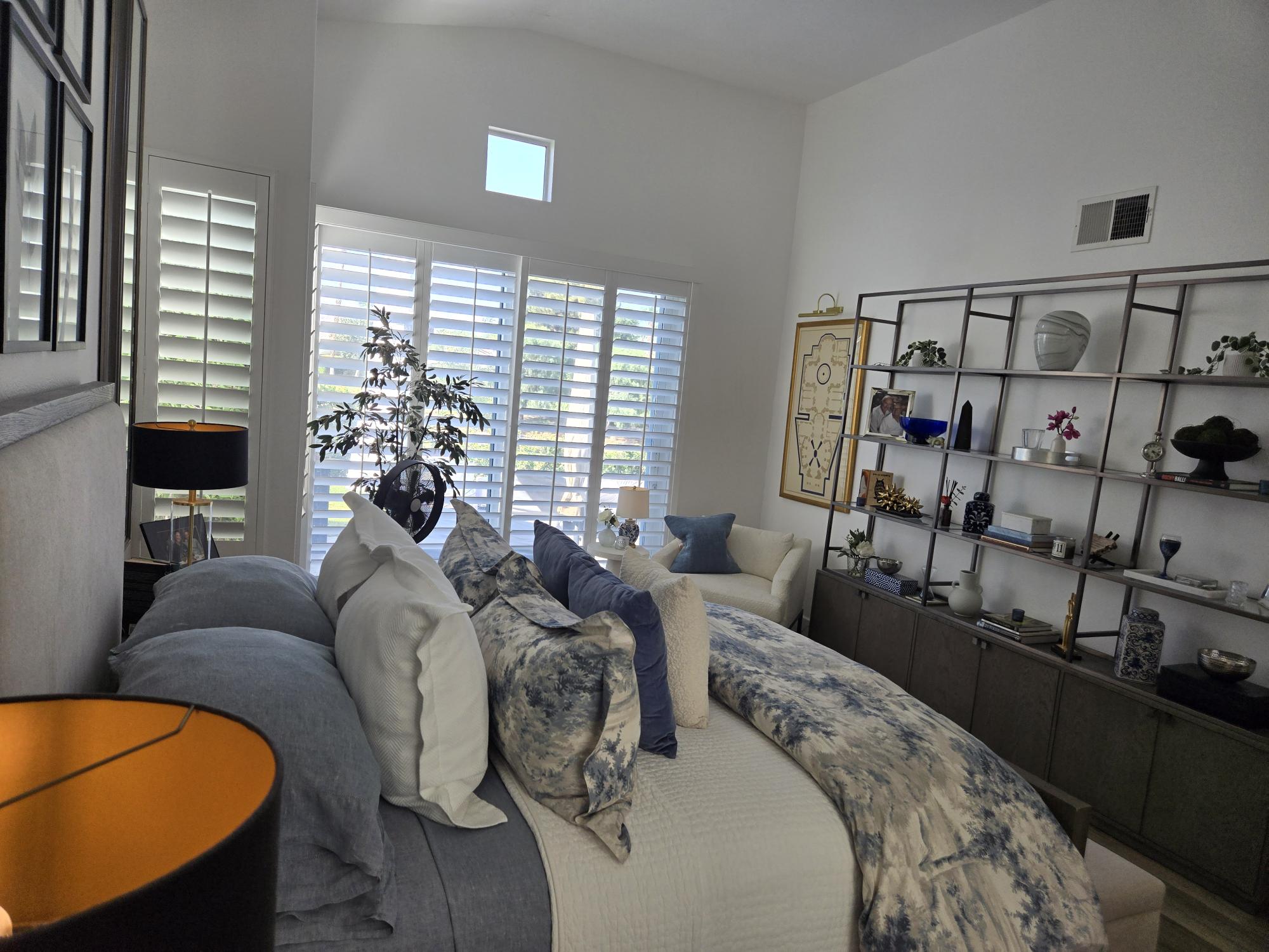 #750 – STUNNING EXECUTIVE VILLA RENTAL – 3 BEDS – 3 BATHS – EVERYTHING NEW!  AVAILABLE:  NOV-MARCH – PET FRIENDLY