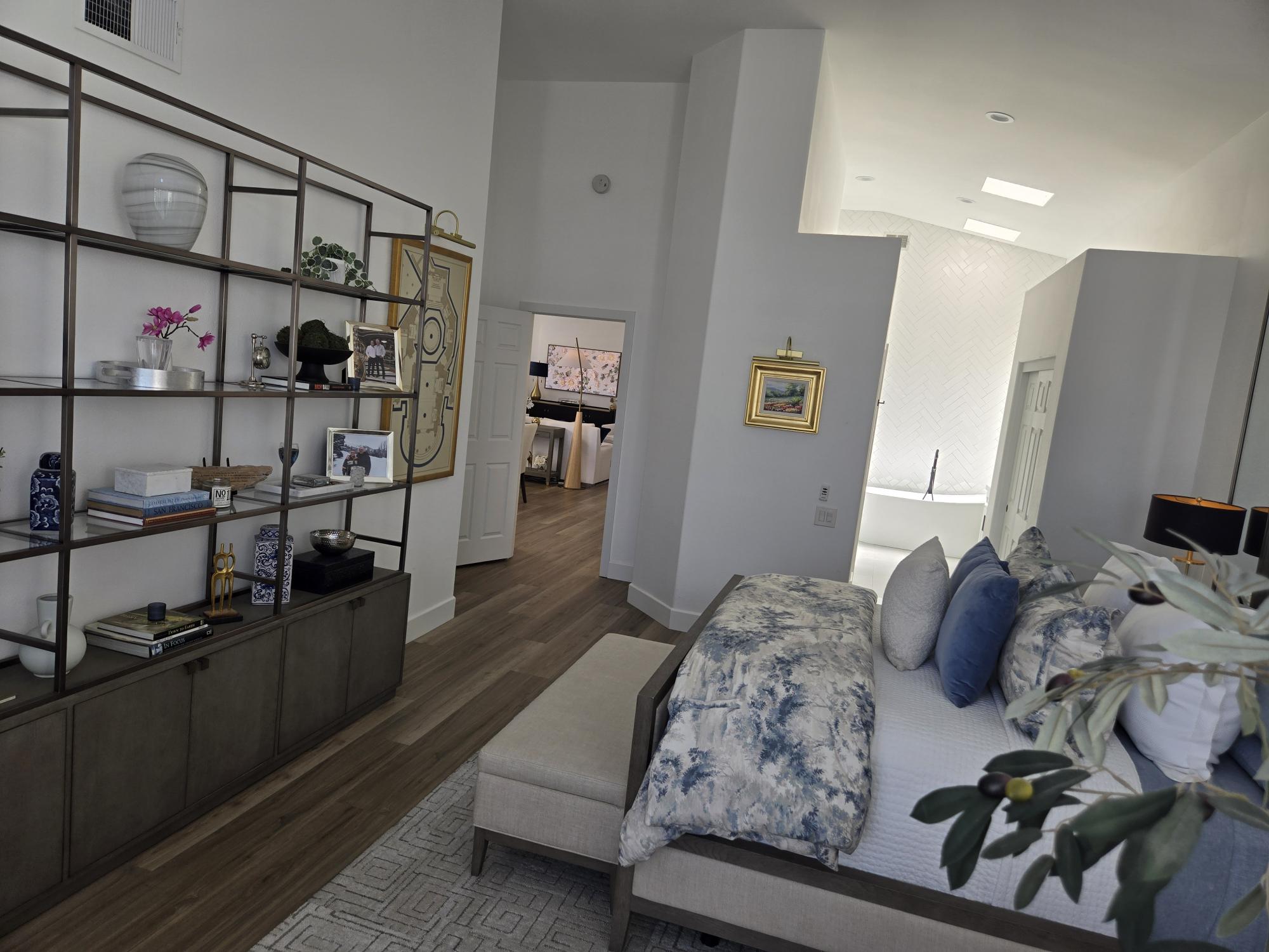 #750 – STUNNING EXECUTIVE VILLA RENTAL – 3 BEDS – 3 BATHS – EVERYTHING NEW!  AVAILABLE:  NOV-MARCH – PET FRIENDLY