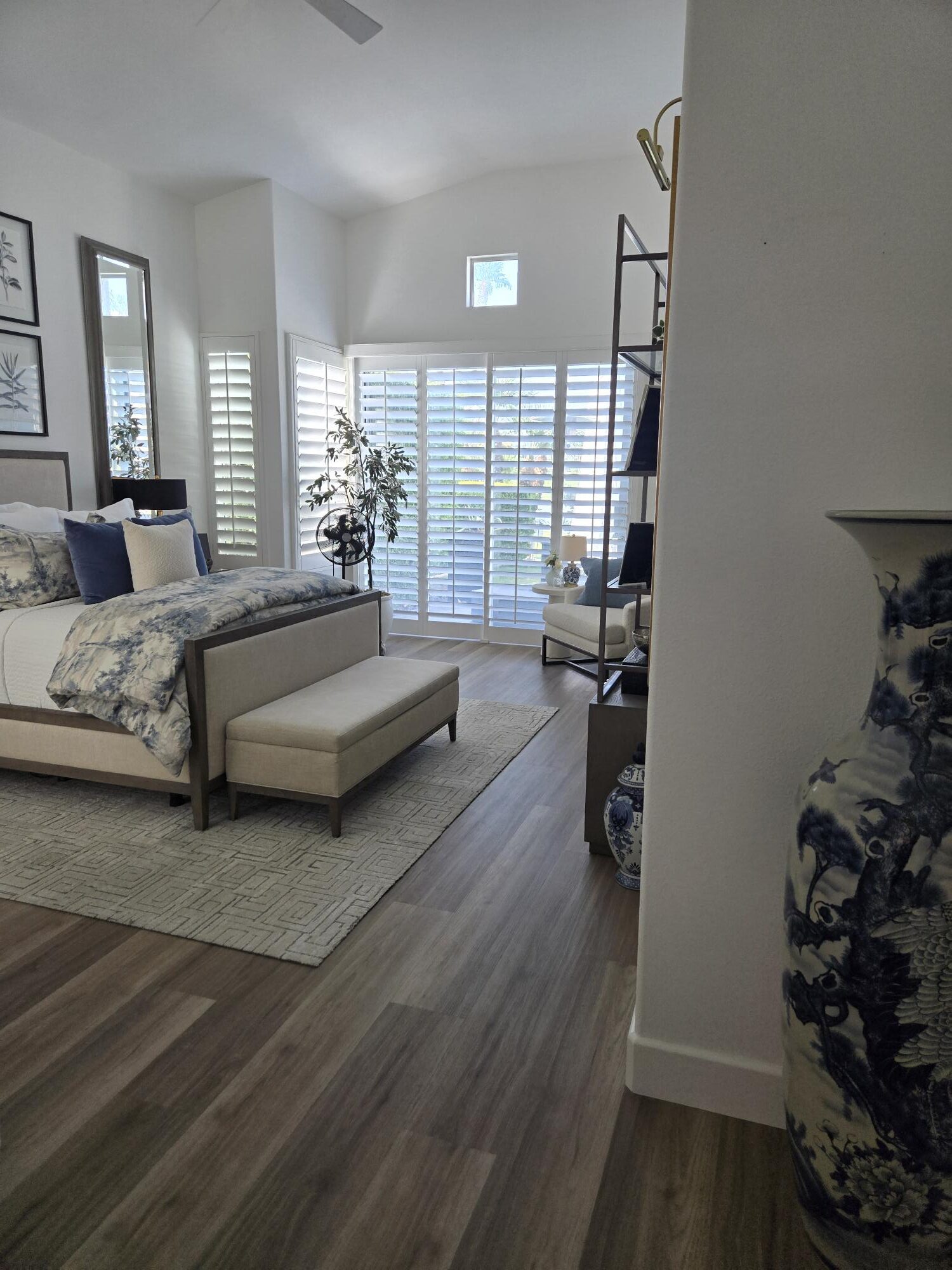 #750 – STUNNING EXECUTIVE VILLA RENTAL – 3 BEDS – 3 BATHS – EVERYTHING NEW!  AVAILABLE:  NOV-MARCH – PET FRIENDLY