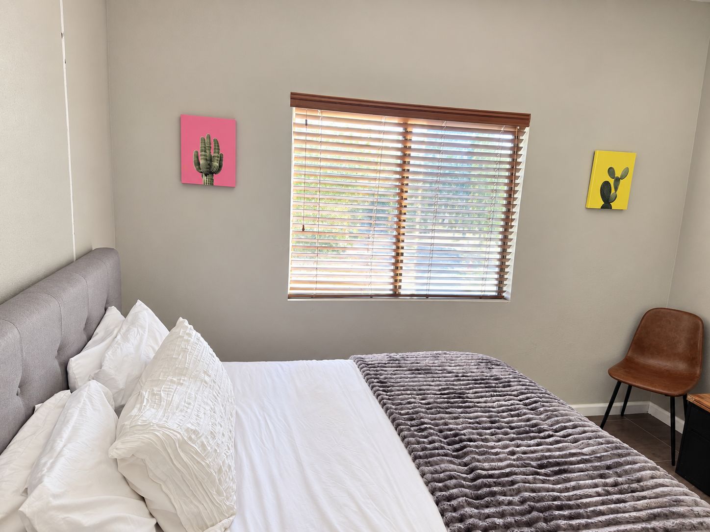 #488 – 2-BEDROOM W/ DINING ROOM or 3rd GUEST ROOM CONDO, REMODELED AND BEAUTIFUL – AVAILABLE:  JAN 2027