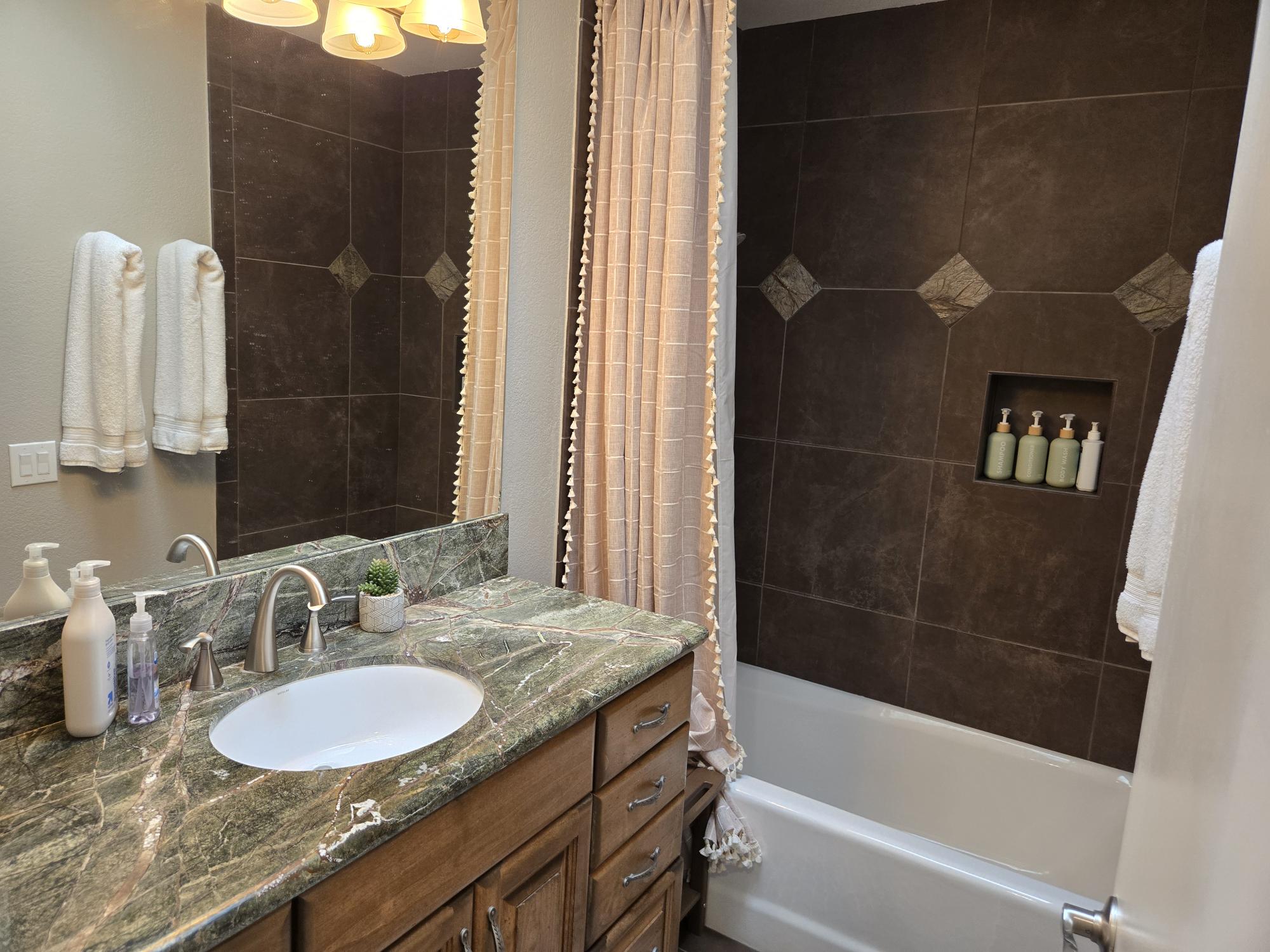 #488 – 2-BEDROOM W/ DINING ROOM or 3rd GUEST ROOM CONDO, REMODELED AND BEAUTIFUL – AVAILABLE:  JAN 2027